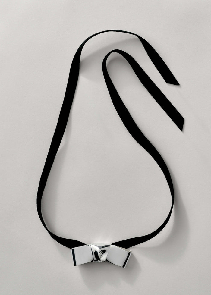 Large Cravat Necklace