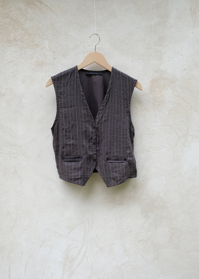 Lointain diamond shaped button-up vest